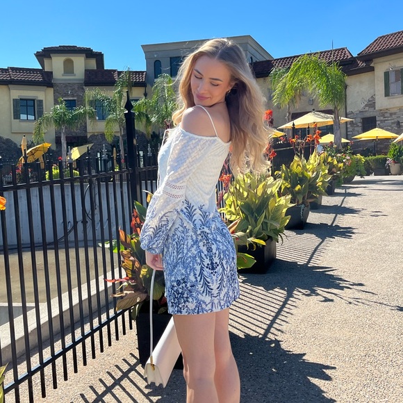 Guess off the shoulder dress - Picture 2 of 5